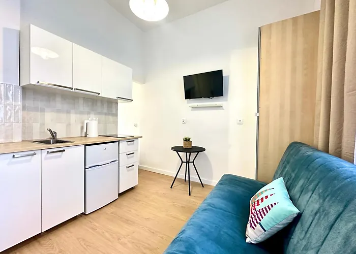 Studio przy plaży z parkingiem IV